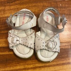 Girls Stride Rite sandal 5.5W